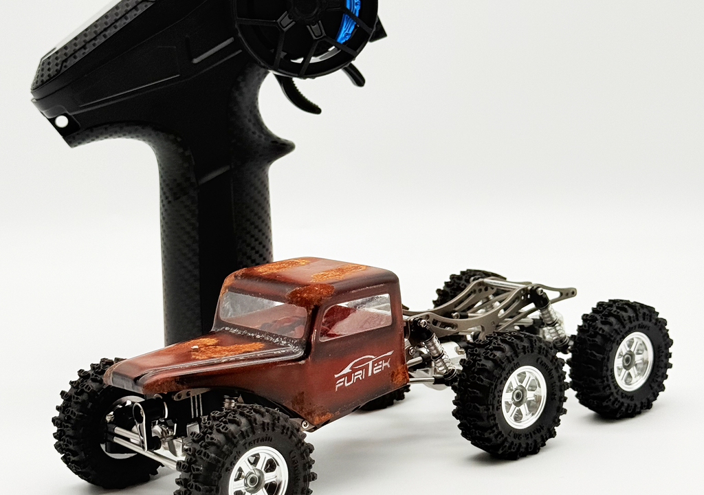 Furitek Rogue 6x6 ARTR 1/30, micro-crawler à châssis titane en finition patinée