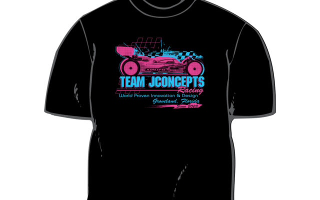 JConcepts decline son buggy Striker sur un T-shirt rose et bleu
