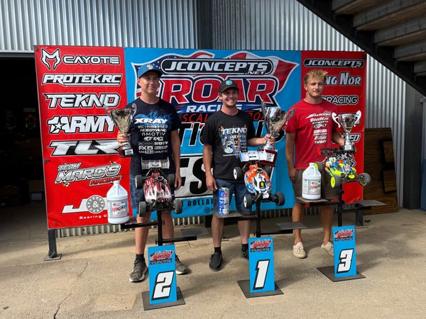 Seth VanDalen champion ROAR Nationals 1/8 buggy thermique 2026 sur Tekno