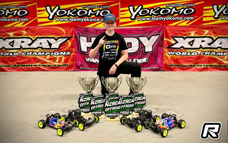 Dylan Toia triple champion aux nationaux indoor NZRCA 2026 sur Yokomo