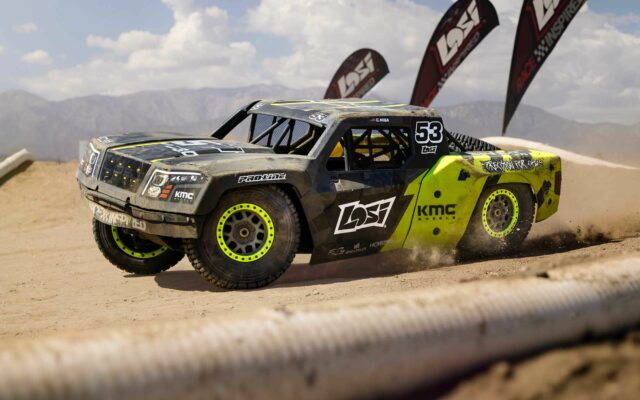 Losi 5IVE-TG 3.0 : le desert truck 1/5 essence passe au Fujiwara FJ350RC de 35,2 cm³