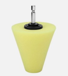 Klinik RC : un cône de mousse à 5,99 $ pour préparer les pneus avant collage