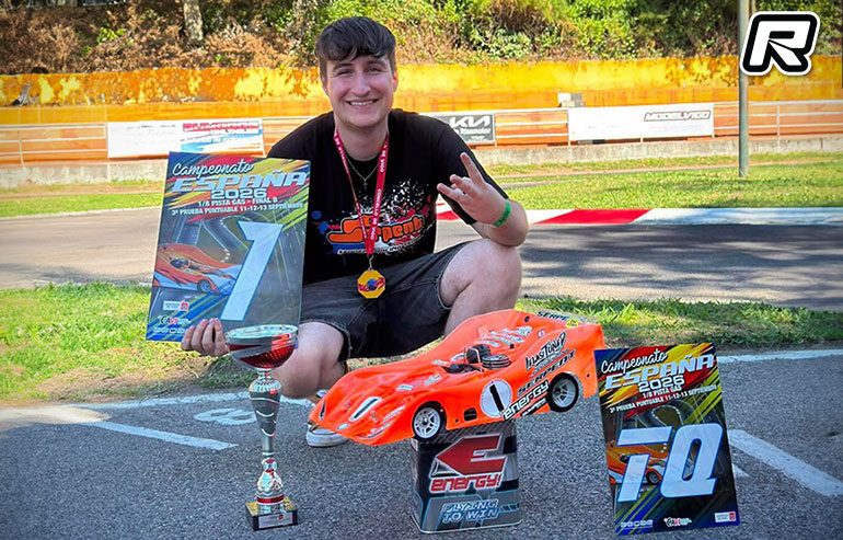 Alvaro Fernandez Calvo, champion d'Espagne 1/8 piste 2026 sur Serpent