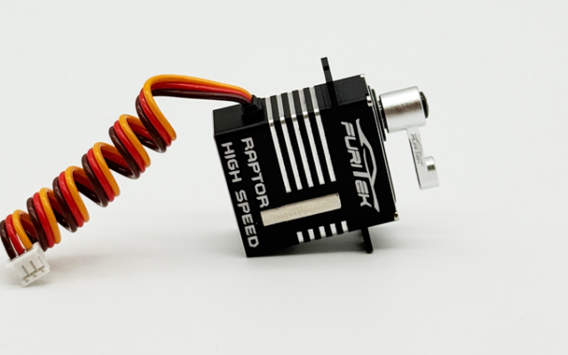 Furitek Raptor 11 kg : un servo de direction rapide pour crawlers 1/24 et 1/18