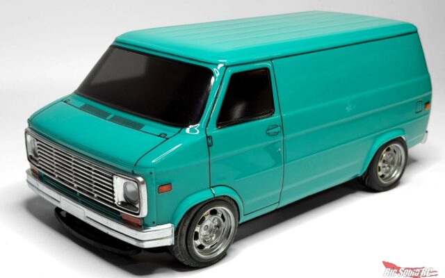 APlastics signe une carrosserie Vandura 1973 pour les builds rétro 1/10