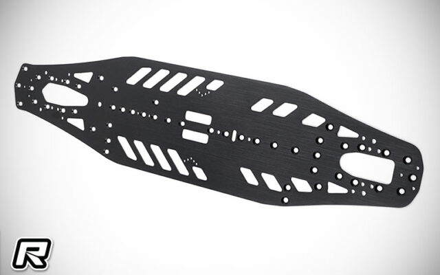 Xpress Execute XQ11RR : un châssis acier à revêtement DLC pour la touring 1/10